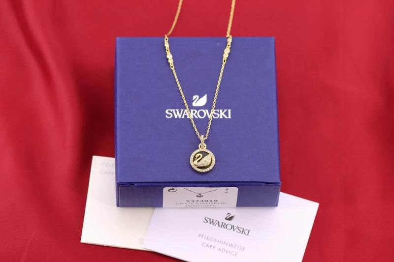 Swarovski Necklace 03lyr72